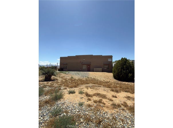 22379 Eyota, Apple Valley, CA 92308