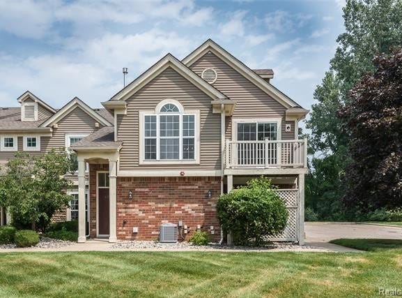 4291 Deeside Drive, Brighton, MI 48116