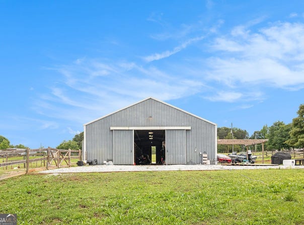 3852 Woods Bridge, Commerce, GA 30529