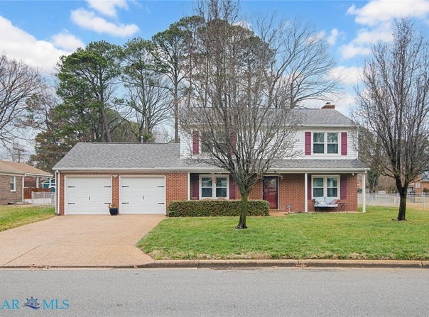 9 Colonial Acres Drive, Hampton, VA 23664