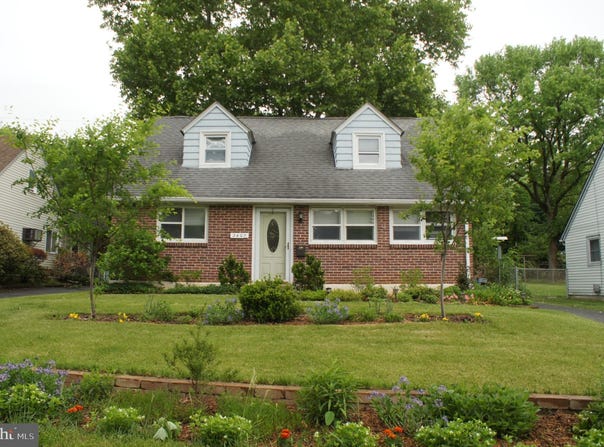 2407 SECANE Road, SECANE, PA 19018