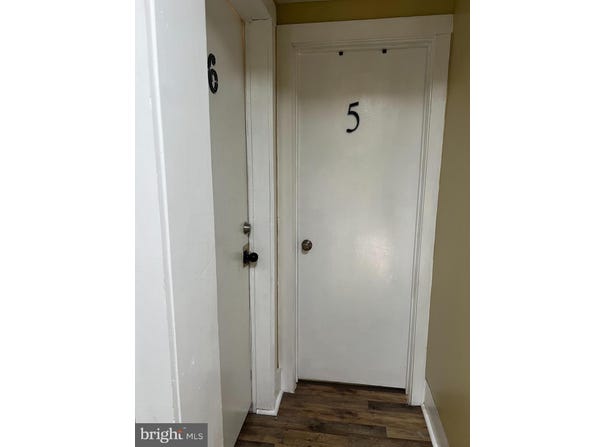 89 N MAIN STREET, MILROY, PA 17063