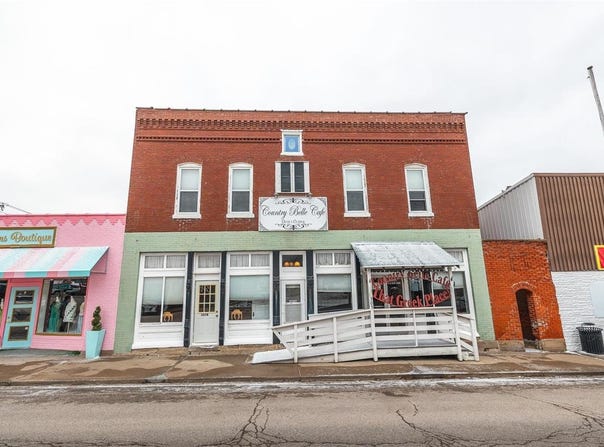 305 South Alvarado Avenue, Belle, MO 65013