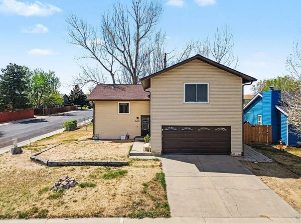 205 6th St, Mead, CO 80542