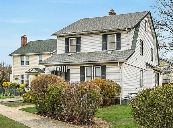 70 Bennett Avenue, Hempstead, NY 11550