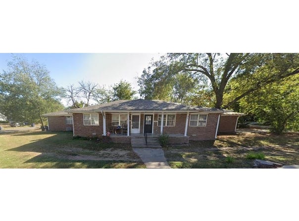 21 E Wallace Street, Shawnee, OK 74801