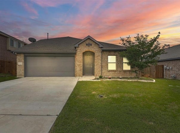 1036 Fairfax Drive, Godley, TX 76044