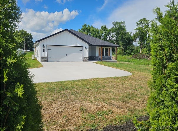 723 Linda Lane, Eldon, MO 65026