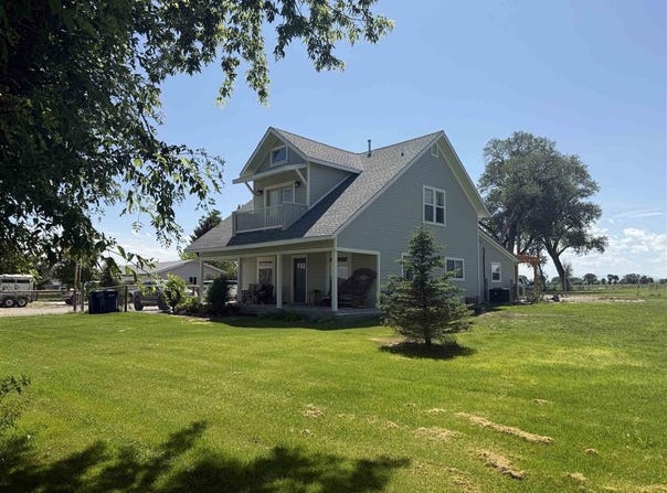 3970 Road 9, Burlington, WY 82411