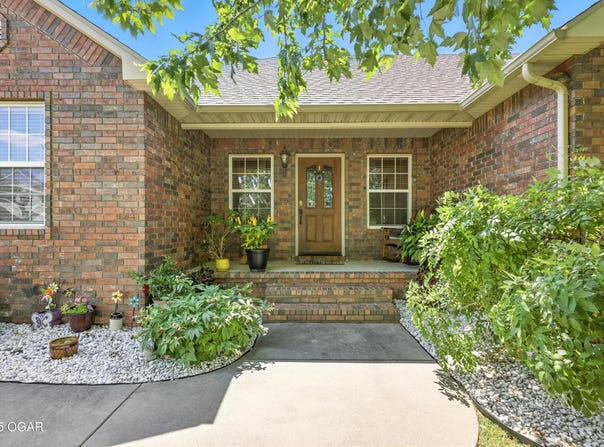 2433 Jonathan Street, Carthage, MO 64836