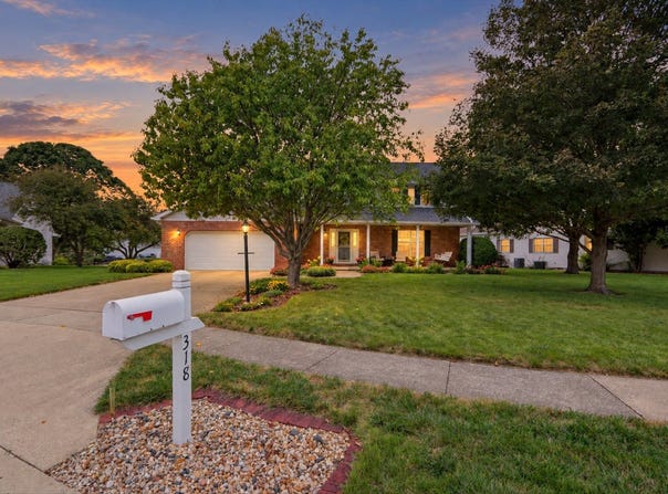 318 Gainesborough Court, Monticello, IL 61856