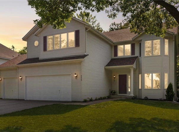 9035 Briarglen Road, Eden Prairie, MN 55347