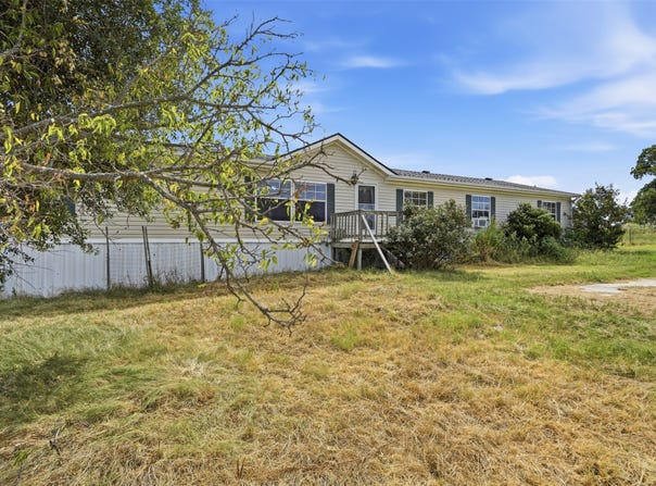 937 County Road 4790, Boyd, TX 76023