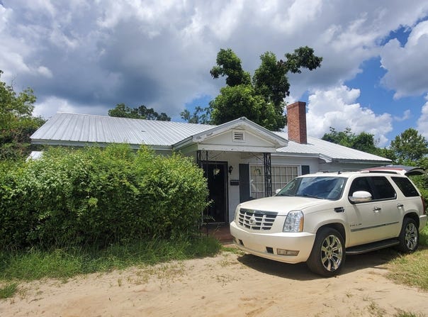 402 N Main, Swainsboro, GA 30401