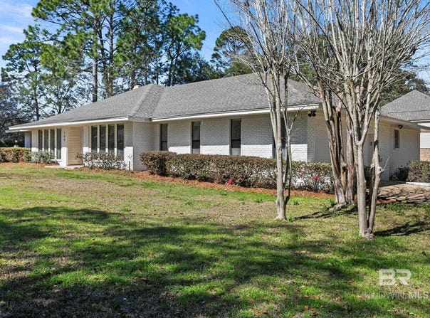 100 Dewitt Circle, Daphne, AL 36526