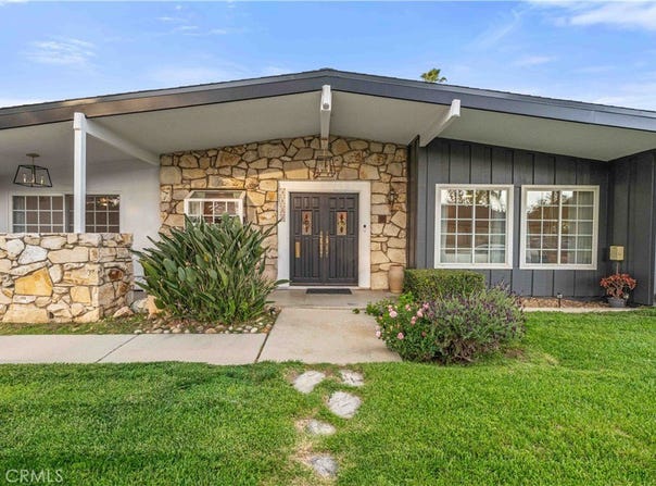 4810 Heaven Avenue, Woodland Hills, CA 91364