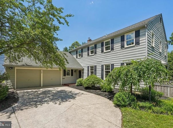 10 ROOFTREE ROAD, CHERRY HILL, NJ 08003