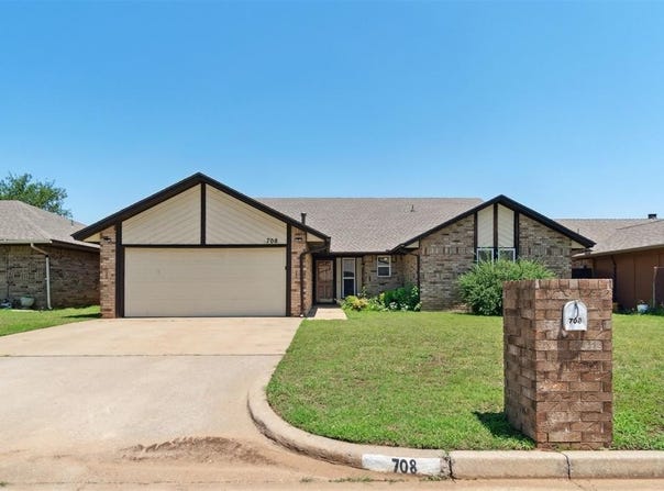 708 Cactus Court, Yukon, OK 73099