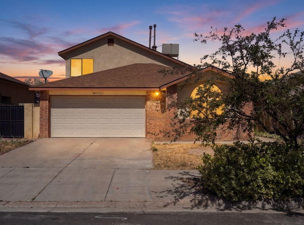 6701 Lamar Avenue NW, Albuquerque, NM 87120