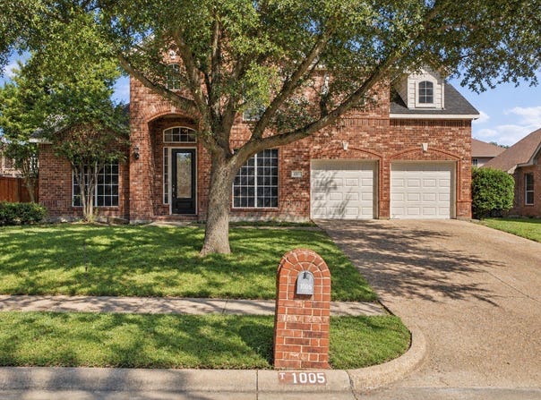 1005 Raspberry Lane, DeSoto, TX 75115