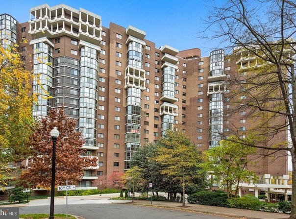 1600 N OAK STREET, ARLINGTON, VA 22209
