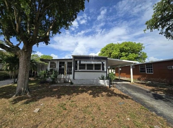 4907 NE 2 AVE, Deerfield Beach, FL 33064