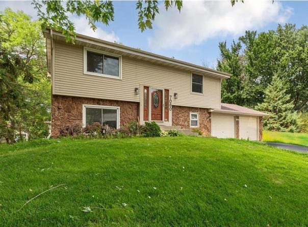 7080 Quail Circle, Eden Prairie, MN 55346