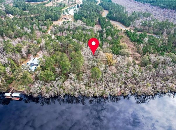 448 Shoreline Drive, Kingsland, GA 31548