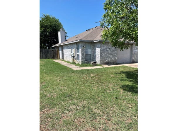 105 Axis Deer Trl, Hutto, TX 78634