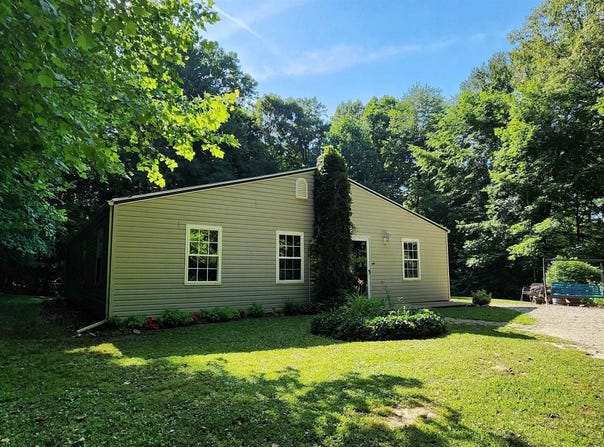 5830 S Alexander Hill Road, Washington, IN 47501