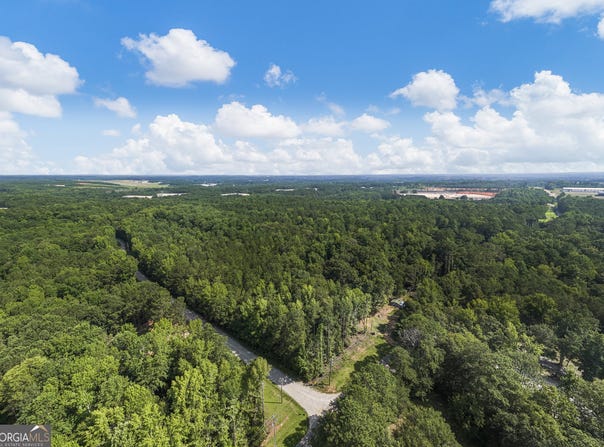 620 Old Hutchinson Mill, Lagrange, GA 30240
