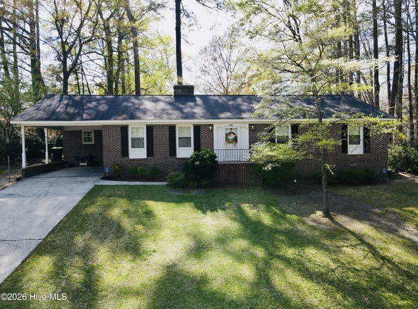903 E Woodlawn Drive, Williamston, NC 27892