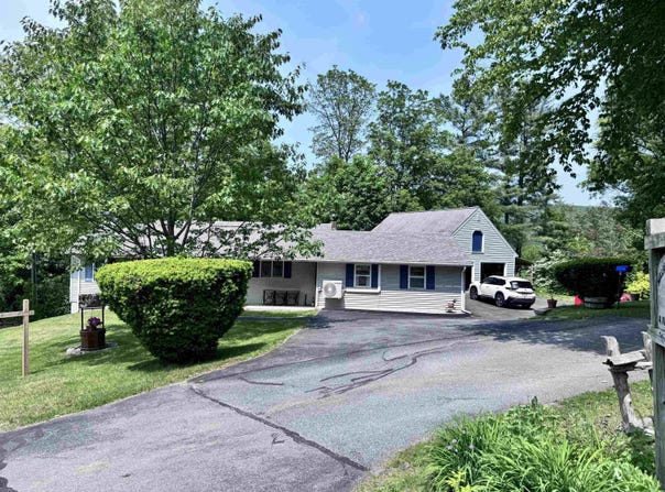2 Juniper Hill Road, Claremont, NH 03743