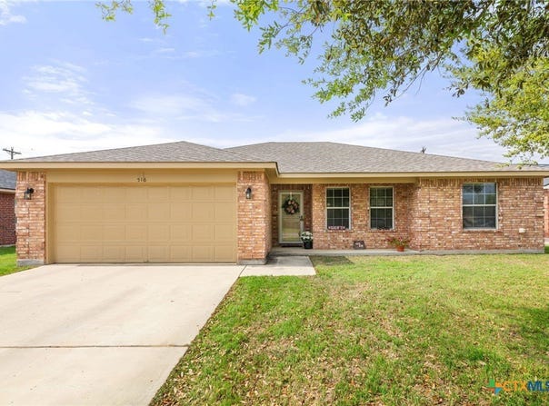 516 Christopher Cove, Lockhart, TX 78644