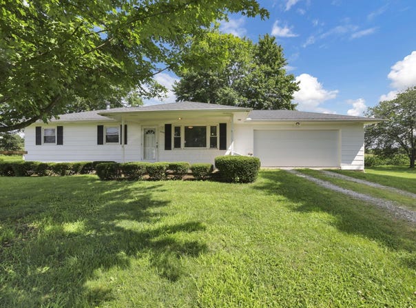 2444 Lancaster Thornville Road NE, Lancaster, OH 43130