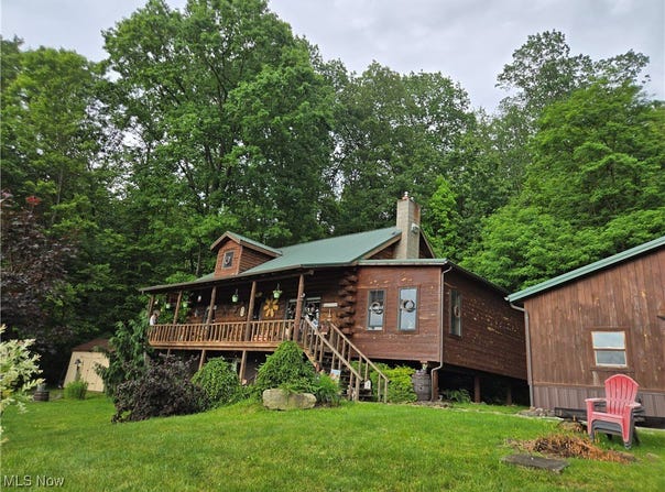 424 Avalon Road SW, Dellroy, OH 44620