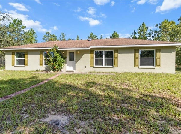 2995 W Buccaneer Lane, Citrus Springs, FL 34433