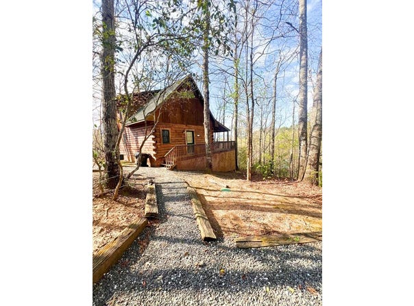 269 Fernwood Drive, Bryson City, NC 28713