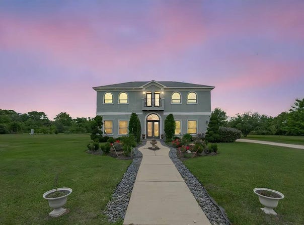 2602 Avenue L, Santa Fe, TX 77510