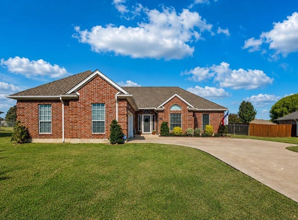 406 Sunshine Trail, Bells, TX 75414
