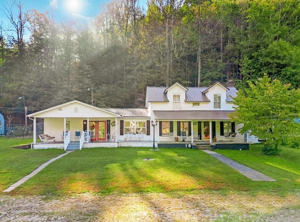 89 Church House Hollow, Belfry, KY 41514