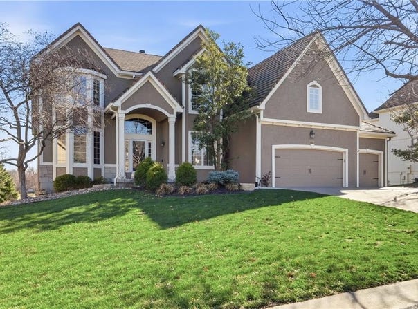20219 W 93rd Street, Lenexa, KS 66220