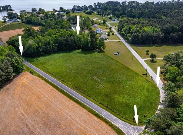 Golden Tale lot: 1, WHITE STONE, VA 22578