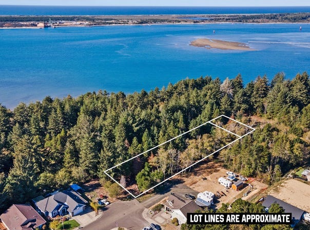 0 Seagate AVE, Coos Bay, OR 97420