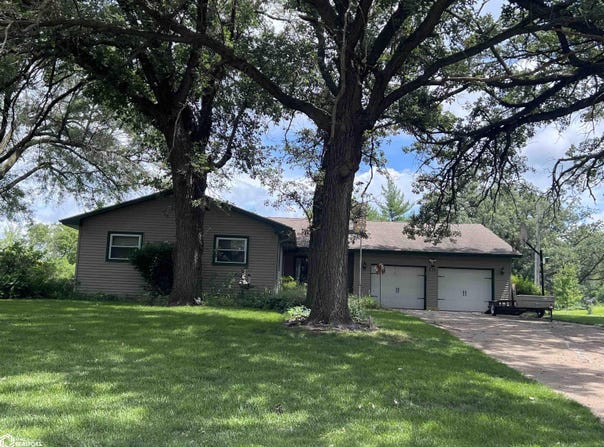 1014 Oak Park Boulevard, Denison, IA 51442