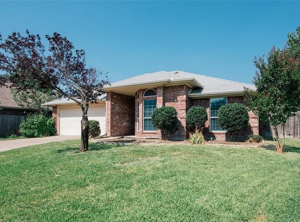 3911 Canton Court, Denton, TX 76208