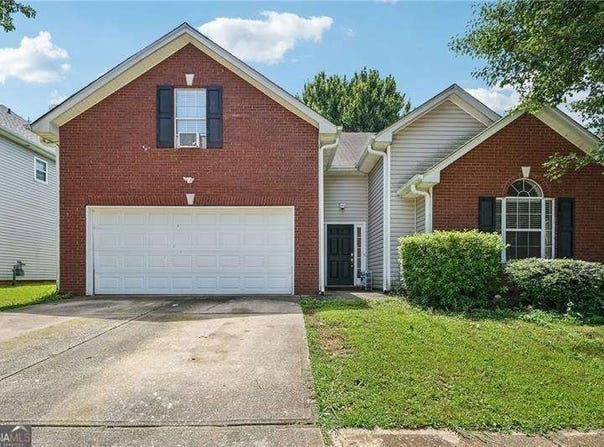 876 Ashton Oak, Stone Mountain, GA 30083