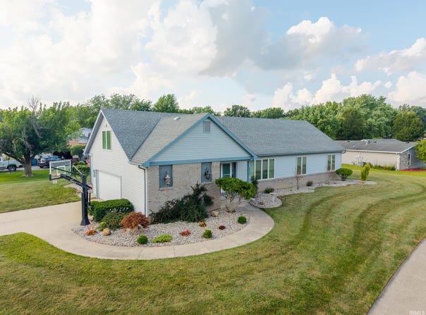 16209 Havenwood Drive, Woodburn, IN 46797