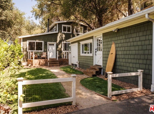 20939 Hillside Dr, Topanga, CA 90290