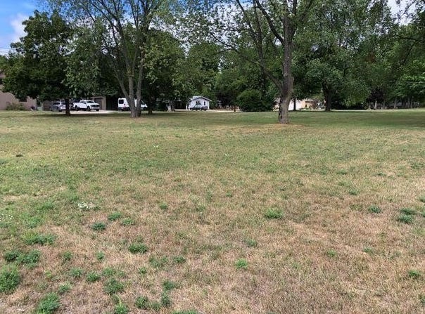 ORCHARD, Clare, MI 48617
